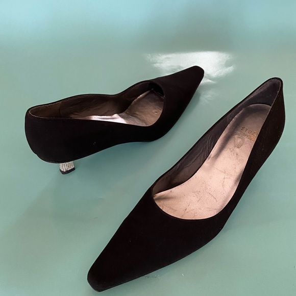 Stuart Weizman. Black silk with rhinestone heel. - Picture 4 of 6